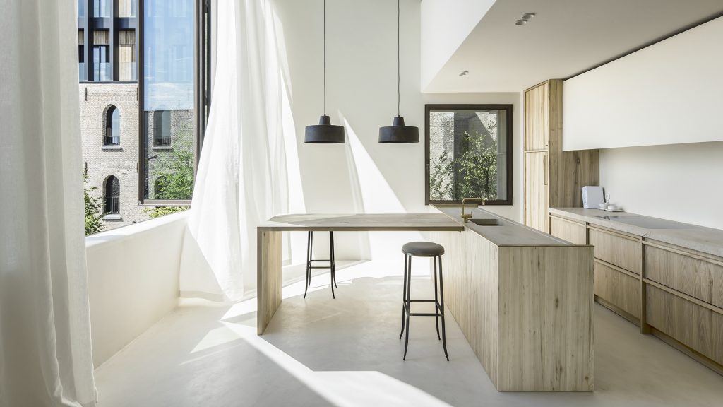 Die Küchenarbeitsplatten mit Mikrozement renovieren - Ideal Work